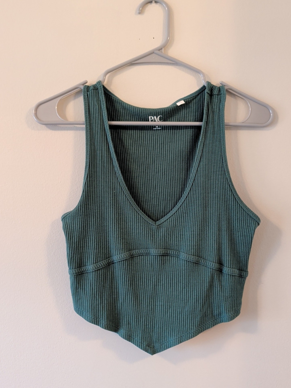PacSun Ribbed V-Neck Cropped Tank Top in Teal